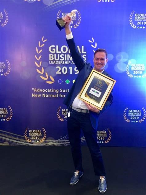 AOM Philippines wins Environmental Excellence  .